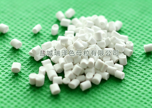 包装材料用纺粘无纺布色母粒