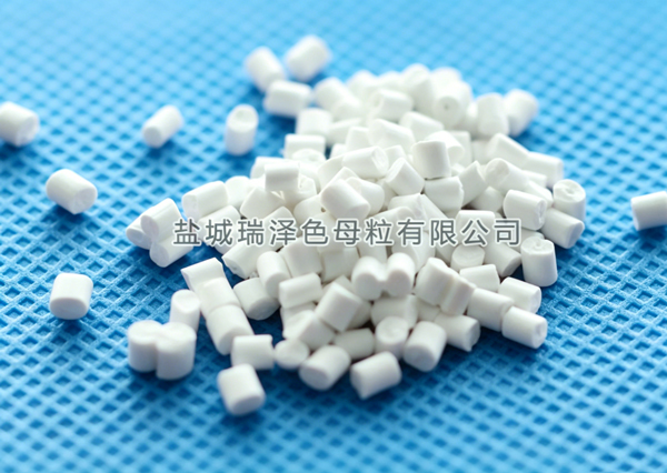 SMS复合无纺布专用母粒